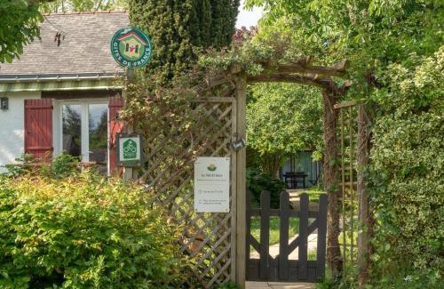 Saint-Omer-de-Blain Bed & Breakfast | Chambre tout confort près du canal à Blain, accès handicapés, WiFi, TV, coin cuisine - FR-1-306-1255