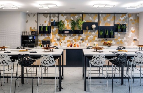 Le Mesnil-Amelot Apartment | Chambre triple | À 4 km de CDG + navette gratuite