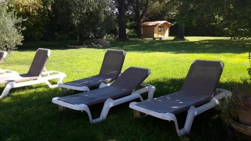 Cucuron Bed & Breakfast | Chambres d'hôtes Le Vignoble