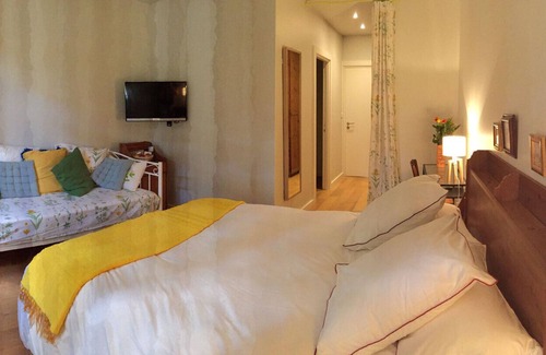 Gueytes-et-Labastide Bed & Breakfast | Chambres d'hotes Ambroisie