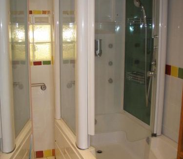 Alba-la-Romaine Bed & Breakfast | Chambres d'Hotes La Grange au Negre