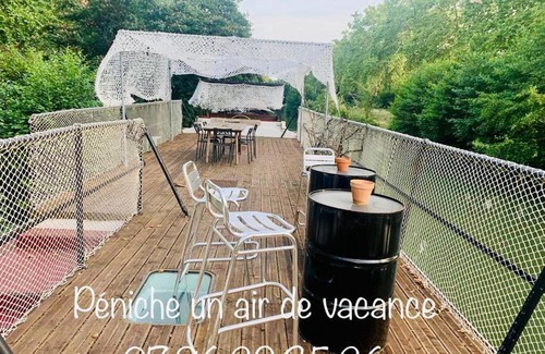 Minimes - Barriere de Paris Boat Rental | chambres dans peniche un air de vacances