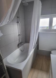 Libramont-Chevigny House | Chambres Esprit Campagne