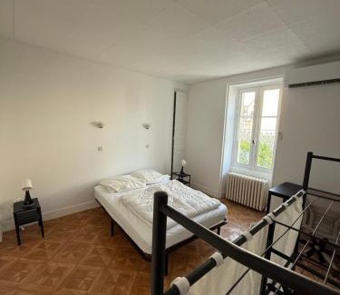 Vierzon Apartment | Chambres individuelles dans maison familiale