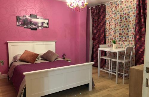 Calais City Center House | Chambres privées Calais Ferry-Port-Place d'armes