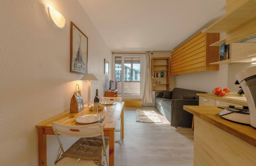 Chamonix City Centre Apartment | Chamonix Sud - Genevrier 104, Chamonix, France