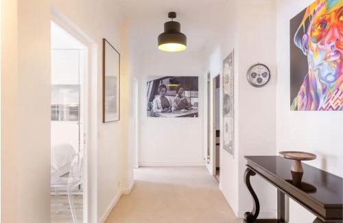 Madeleine Apartment | Champs-Elysées/President Palace.Terrace & parking