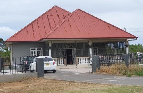 Paramaribo Apartment | Chander's Villa