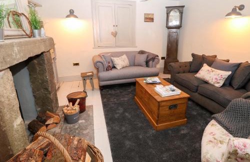Castleton House | Chandler House