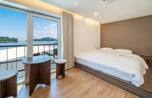 Tagu House | Changwon 055 Poolvilla