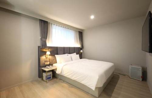 Changwon Hotel | Changwon Denbasta Hotel Myeongseo