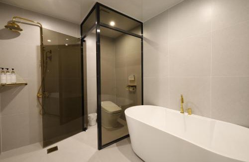 Changwon Hotel | Changwon Denbasta Hotel Myeongseo