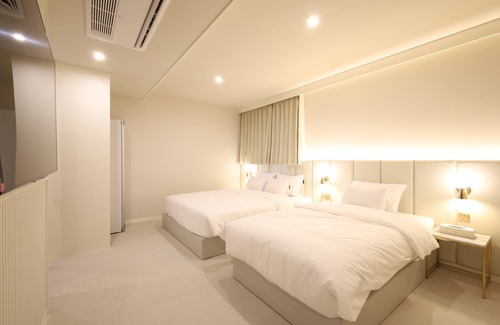 Changwon Hotel | Changwon Denvasta Hotel Myeongseo Branch