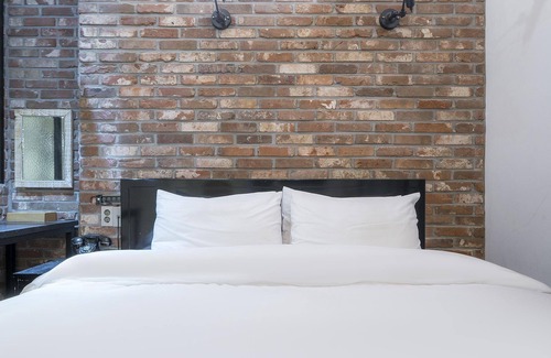 Palyong-dong Hotel | Changwon Palyongdong Praha Hotel