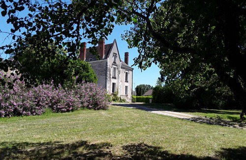 Ligueil Bed & Breakfast | CHANTOISEAU