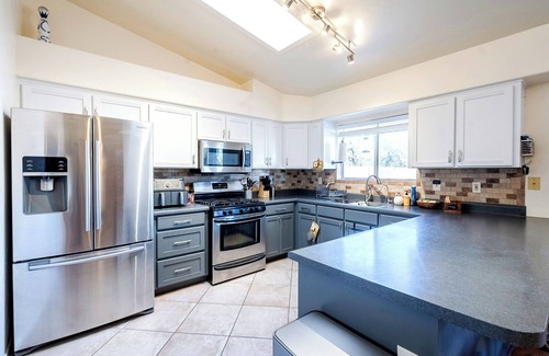 Colonias La Canada House | Chapala Court: 3BD/2BA w/Fire Pit & Hot Tub