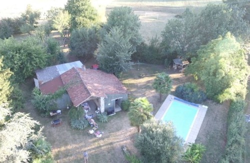 Saint-Martin-des-Fontaines Cottage | Charming rural cottage with private heated pool