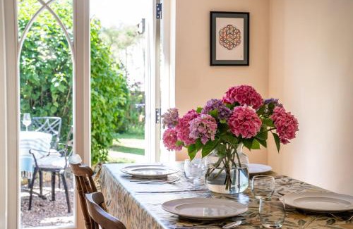 Hoxne House | Character cottage next to idyllic country walks