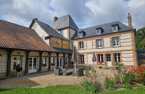 Beauchamps Ski Chalet | Character property - La Tour