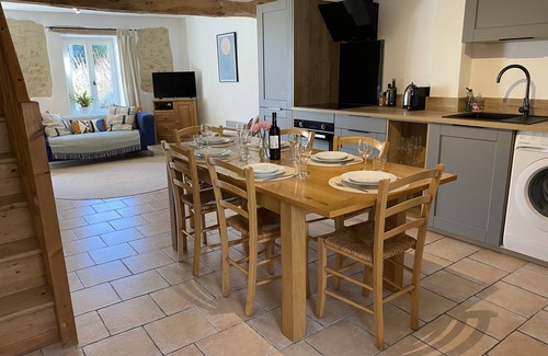 Lafage House | Characterful 3 bedroom house with large garden and pool.