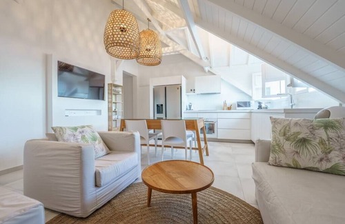 Anse des Rochers Villa | Charles - Luxury Villa, beach, 2 swimming pools, sea view