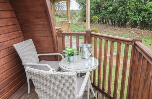 Spalding Cottage | CHARLOTTES, romantic, with a garden in Holbeach