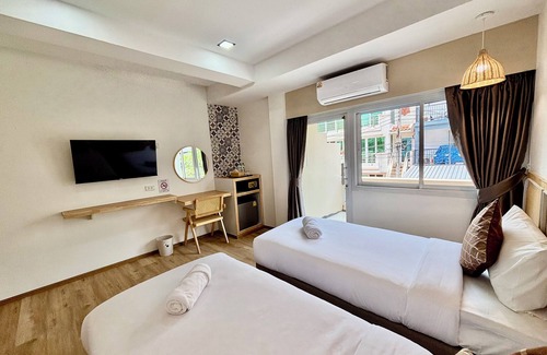 Jomtien Hotel | Charm Hostel at Pratumnak