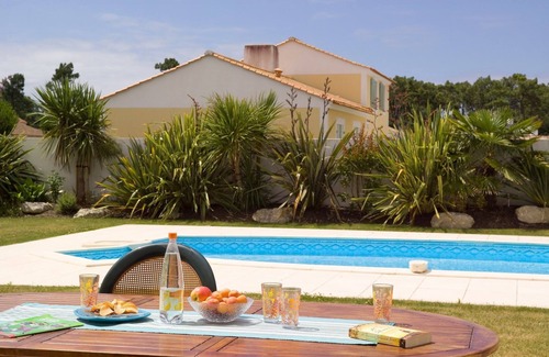 Saint-Jean-de-Monts Villa | Charmante Villa pour 6 | Proche de la plage!