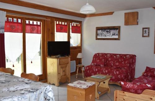 Pralognan-la-Vanoise Apartment | Charmant 3P avec Terrasse & Jardin, Proche Commerces et Téléphérique - FR-1-464-26