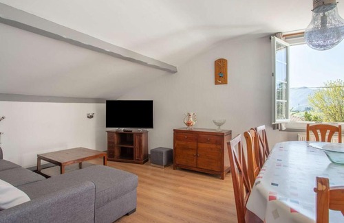 Urrugne Apartment | Charmant appartement à 15min de St Jean avec jardin - FR-1-4-493