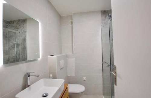 Neuvecelle Apartment | Charmant appartement 4 pers avec balcon et vue lac, proche plage à Neuvecelle - FR-1-498-18