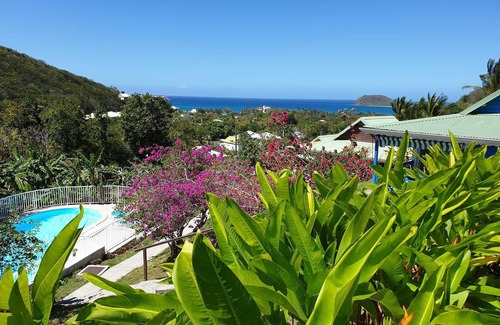 Deshaies House | Charmant bungalow pour 2/4 personnes avec pisicne