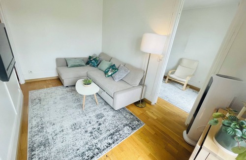 7th Arrondissement Apartment | Charmant Deux Pièces Entre Invalides et Champs de Mars
