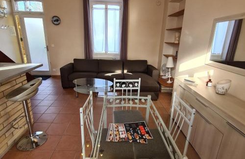 Lorcy Apartment | Charmant duplex avec parking et Wi-Fi près de Montargis - FR-1-590-546