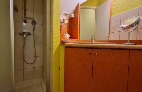 Belleville Apartment | Charmant gîte entre Nancy et Metz avec terrasse - FR-1-584-362