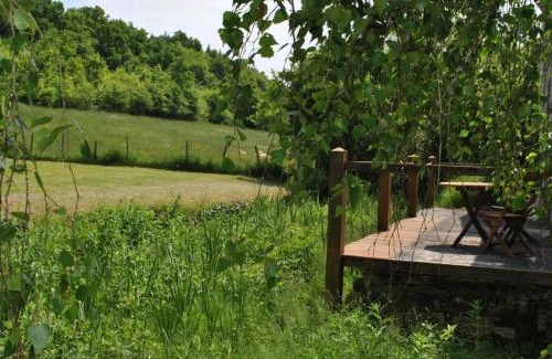Cheille House | Charmant gîte paysan XIXe avec terrasse et jardin bordé par un ruisseau, à 1,5 km d'Azay-le-Rideau - FR-1-381-417