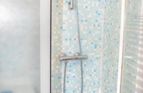 Cheille House | Charmant gîte paysan XIXe avec terrasse et jardin bordé par un ruisseau, à 1,5 km d'Azay-le-Rideau - FR-1-381-417