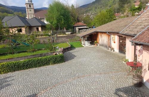 Saint-Amarin Apartment | Charmant petit appartement avec bel exterieur.