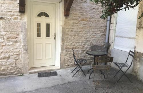 Chagny Apartment | Charmant studio au coeur du centre ville