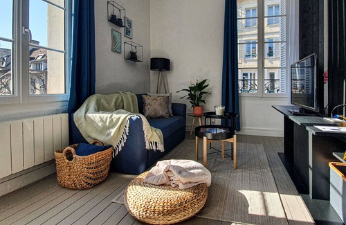 Prefecture Apartment | Charmant Studio Avec vue sur Labbaye-aux-hommes