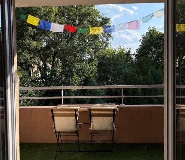 Digne-les-Bains Apartment | Charmant studio zen avec balcon spacieux