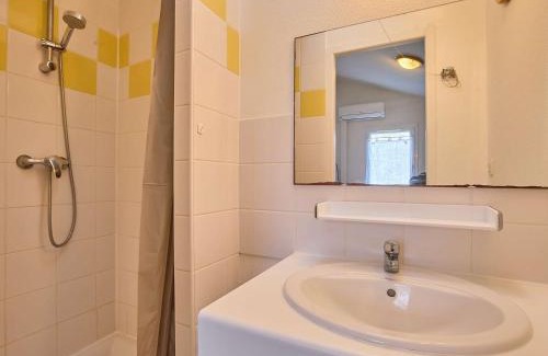 Barbotan-les-Thermes Apartment | Charmant T2 avec Jardin à Barbotan - FR-1-841-25