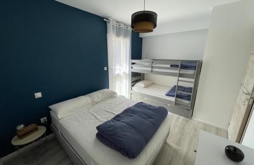 Laveissiere Apartment | Charmant T3 Neuf avec Balcon, Face Télésiège et Navette Gratuite - FR-1-787-15