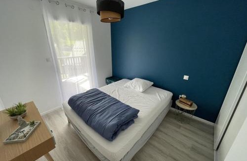 Laveissiere Apartment | Charmant T3 Neuf avec Balcon, Face Télésiège et Navette Gratuite - FR-1-787-15