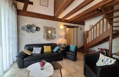 Bourbon-l'Archambault House | Charmante fermette indépendante, animaux acceptés, terrasse et jardin - FR-1-489-87