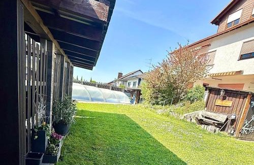 Villmar Apartment | Charmante Ferienwohnung Ziegler mit Pool