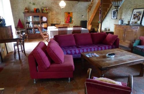 Beaune-d'Allier House | Charmante fermette rénovée avec jardin dans le Bourbonnais, animaux acceptés - FR-1-489-228