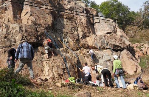 Chatel-Montagne House | Charmante grange rénovée avec jardin, animaux acceptés - FR-1-489-47