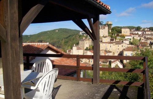 Puy-l'Eveque House | Charmante maison à Puy-l'Évêque avec jardin et balcon