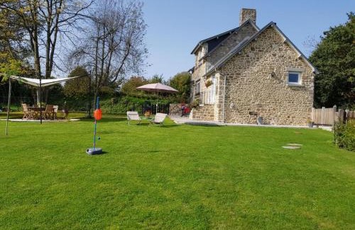 Antoigny House | Charmante maison avec jardin, proche Bagnoles de l'Orne - FR-1-497-14